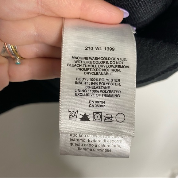 Columbia (WORN A FEW TIMES-NOT NEW- NO TAGS) Black Fleece Techy Trekker Vest - Picture 8 of 12